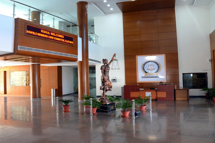 Rajiv Gandhi National University of Law, Patiala Lady Justice in Rajiv Gandhi National University of Law Patiala